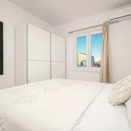 Apartments Tomic Vodice Exterior foto